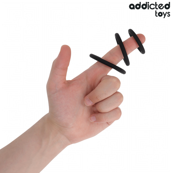 Set di tre anelli fallici Addicted Toys Modello 2, in silicone