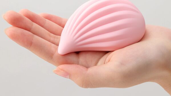 Vibratore clitorideo Iroha+ Kushi Nadeshiko Colour di colore rosa
