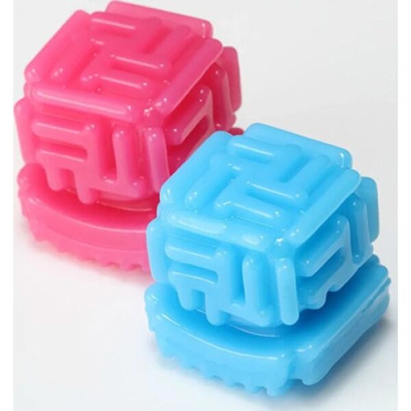 Masturbatore Tenga Bobble Crazy Cubes blu e rosa, accanto alla sua custodia